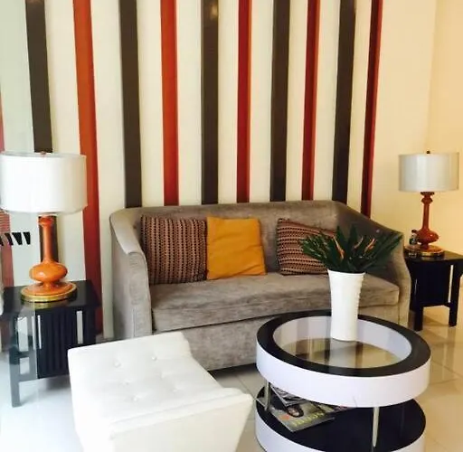 Newly Made And Fully Furnished. 公寓 *